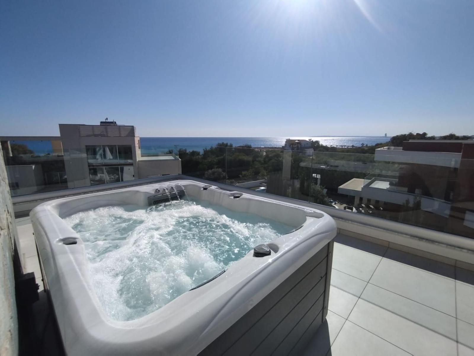 Sea Pearl Seaview - Oriana Ajía Nápa