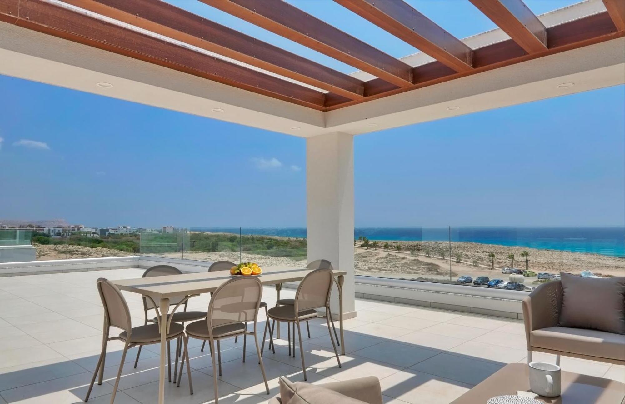 Sea Pearl Seaview - Oriana Ajía Nápa